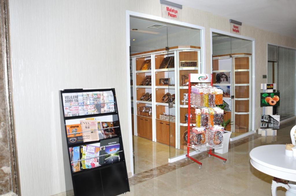 Hanem Hotel Μαλάτεια Εξωτερικό φωτογραφία